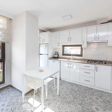 Fully Equipped In The Heart Of Apartament Muğla