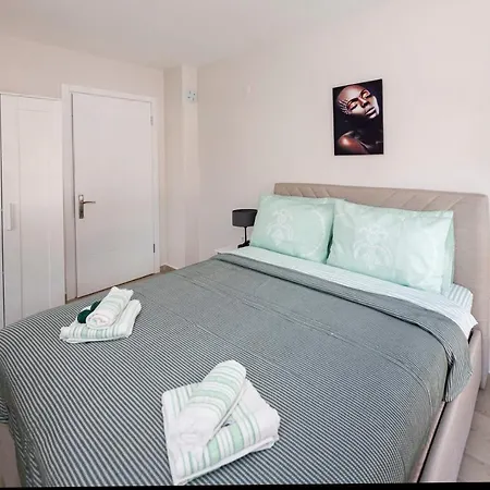 Apartament Fully Equipped In The Heart Of *